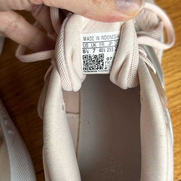 Light Pink Adidas Bounce Women’s Sneaker Size 8.5 - Picture 4 of 4